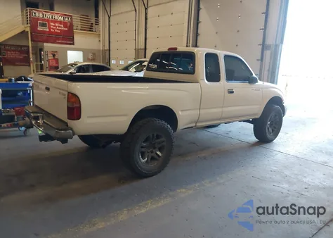 1999 Toyota Tacoma from USA, damaged, VIN 4TAWM72N9XZ476149